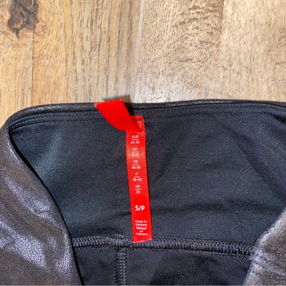 SPANX Faux Leather Leggings SZ S Small #19A - Picture 4 of 6